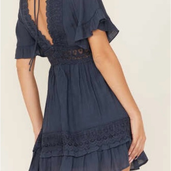COPY - Wishlist Apparel Women's Lace Insert Tie Back Dress Blue Size. S - Picture 2 of 3